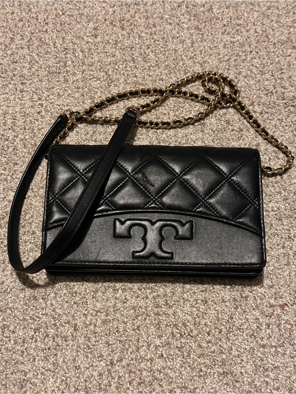 Tory Burch Black Quilted Leather Crossbody with Gold Chain - Picture 2 of 8